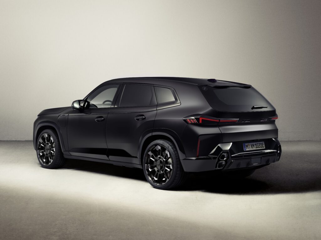 P90582544_highRes_the-2025-bmw-xm-by-k-1024x768.jpg