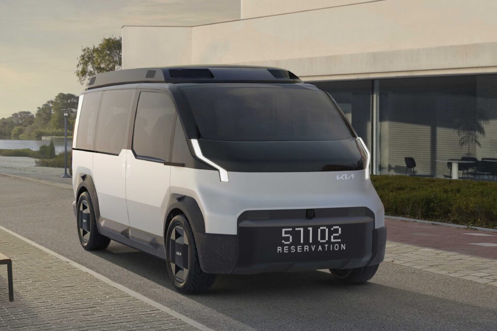 Kia-PBV-lineup-in-action-1024x683.jpg