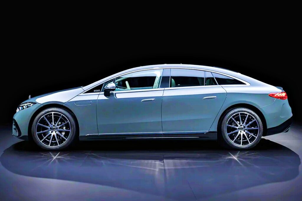 Mercedes-Benz-2025-EQS-1024x683.jpg