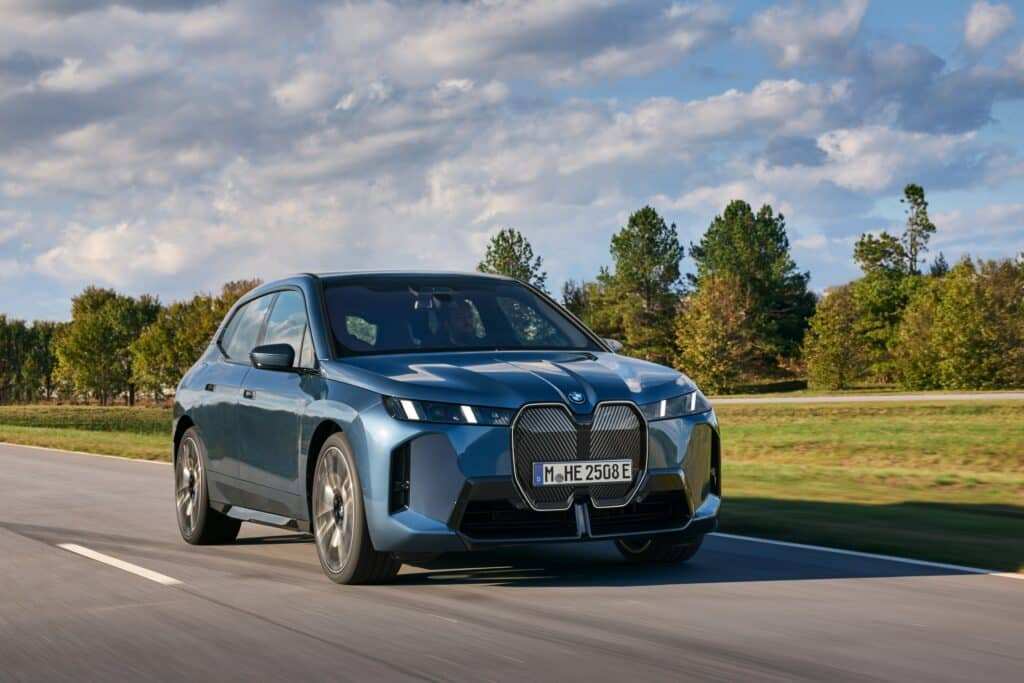 The-new-BMW-iX-3-1024x683.jpg
