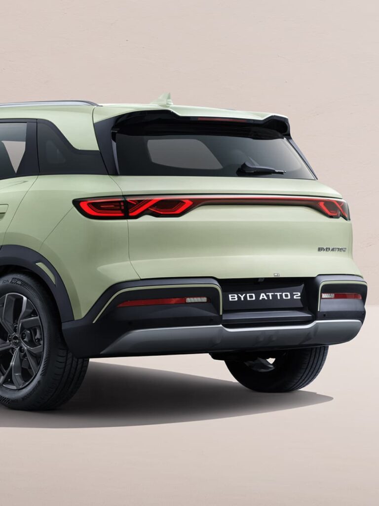 byd-atto2-exterior-02-l-768x1024.jpg