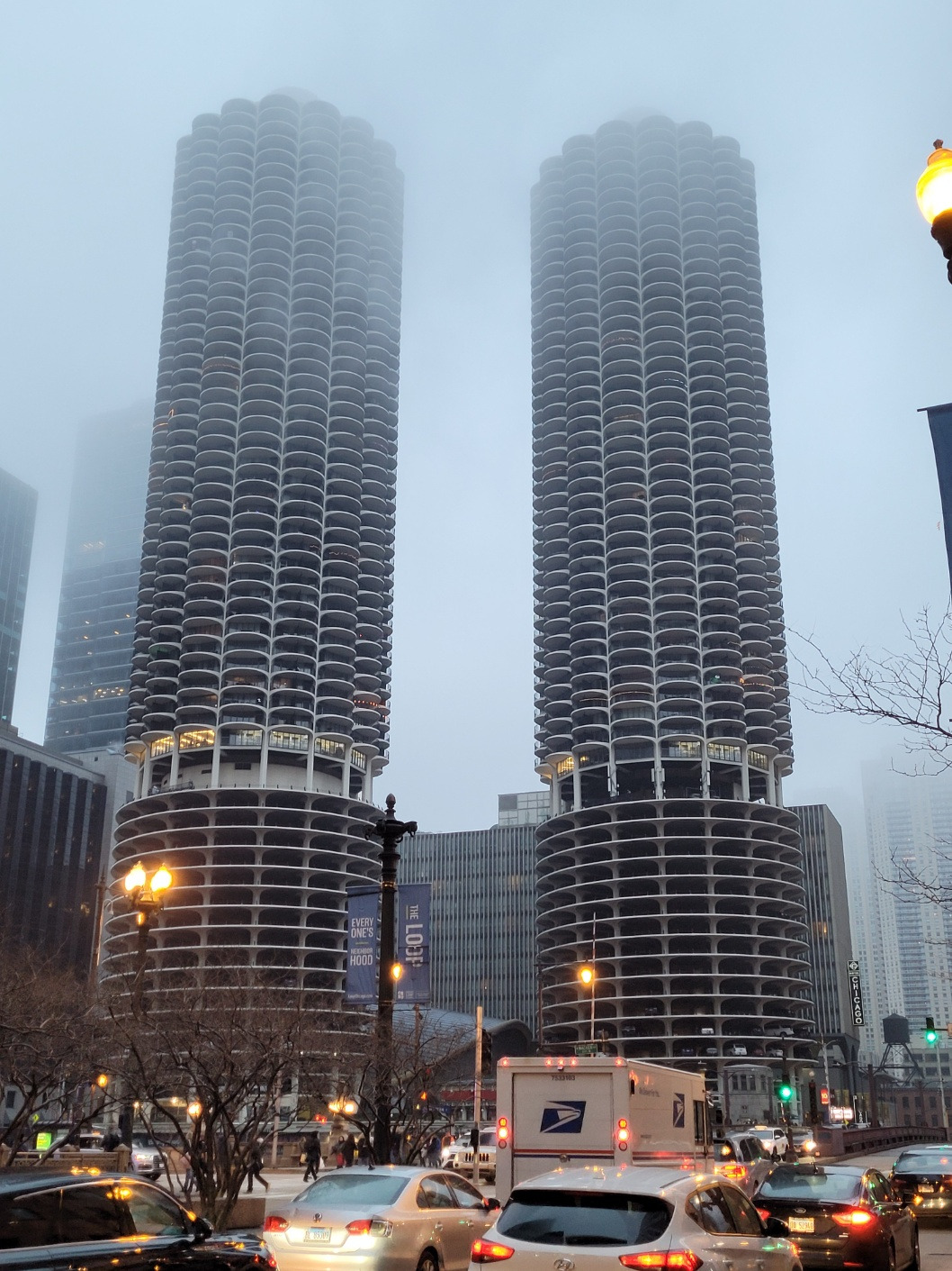 옥수수 빌딩.jpg