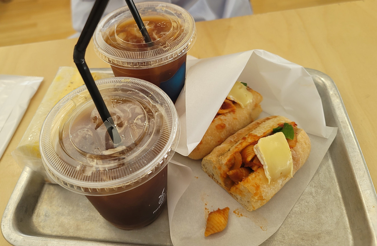 뮤지엄 카페.jpg