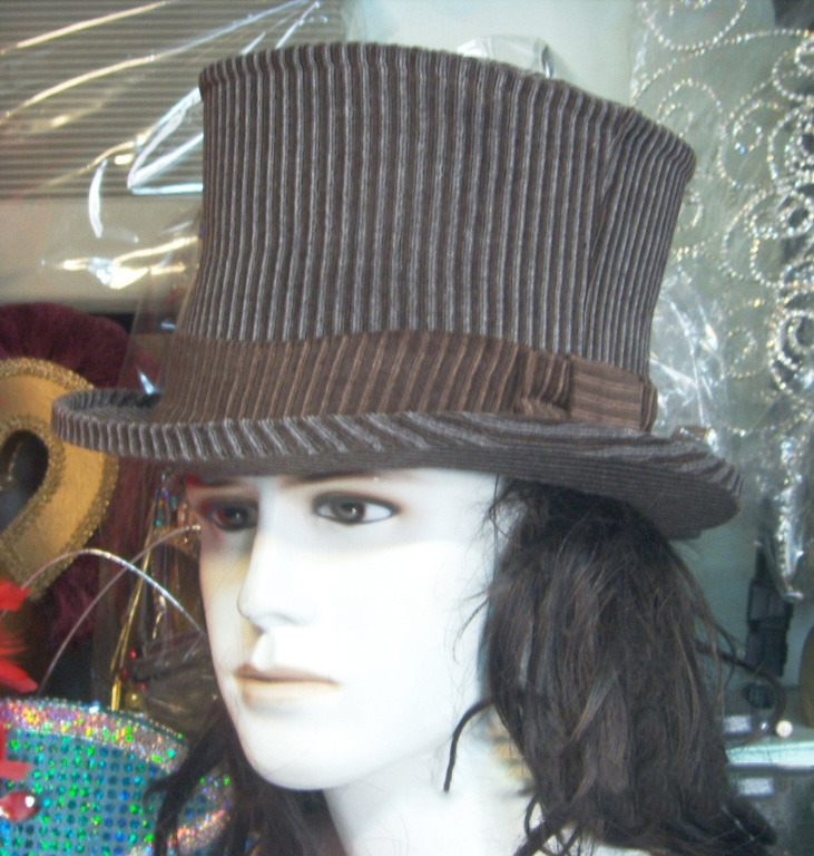 la Boheme-Man Bourgeois(side).jpg