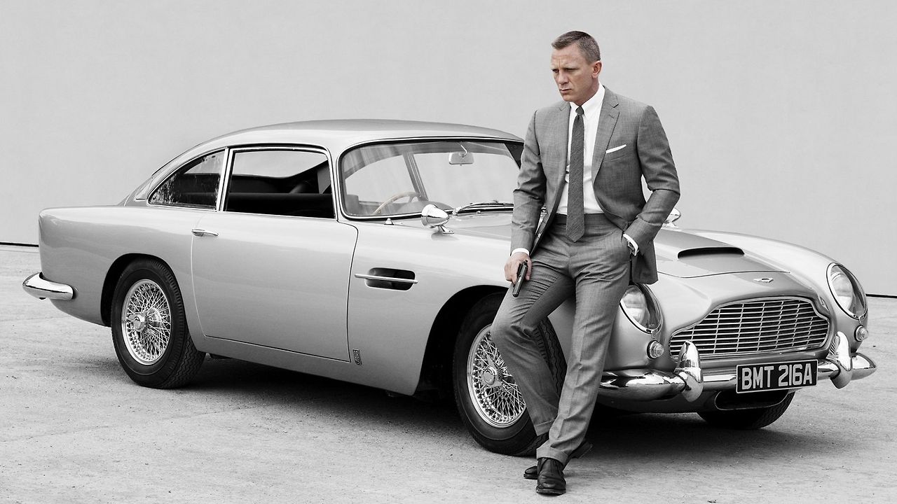 Daniel Craig in Skyfall(2012).jpg