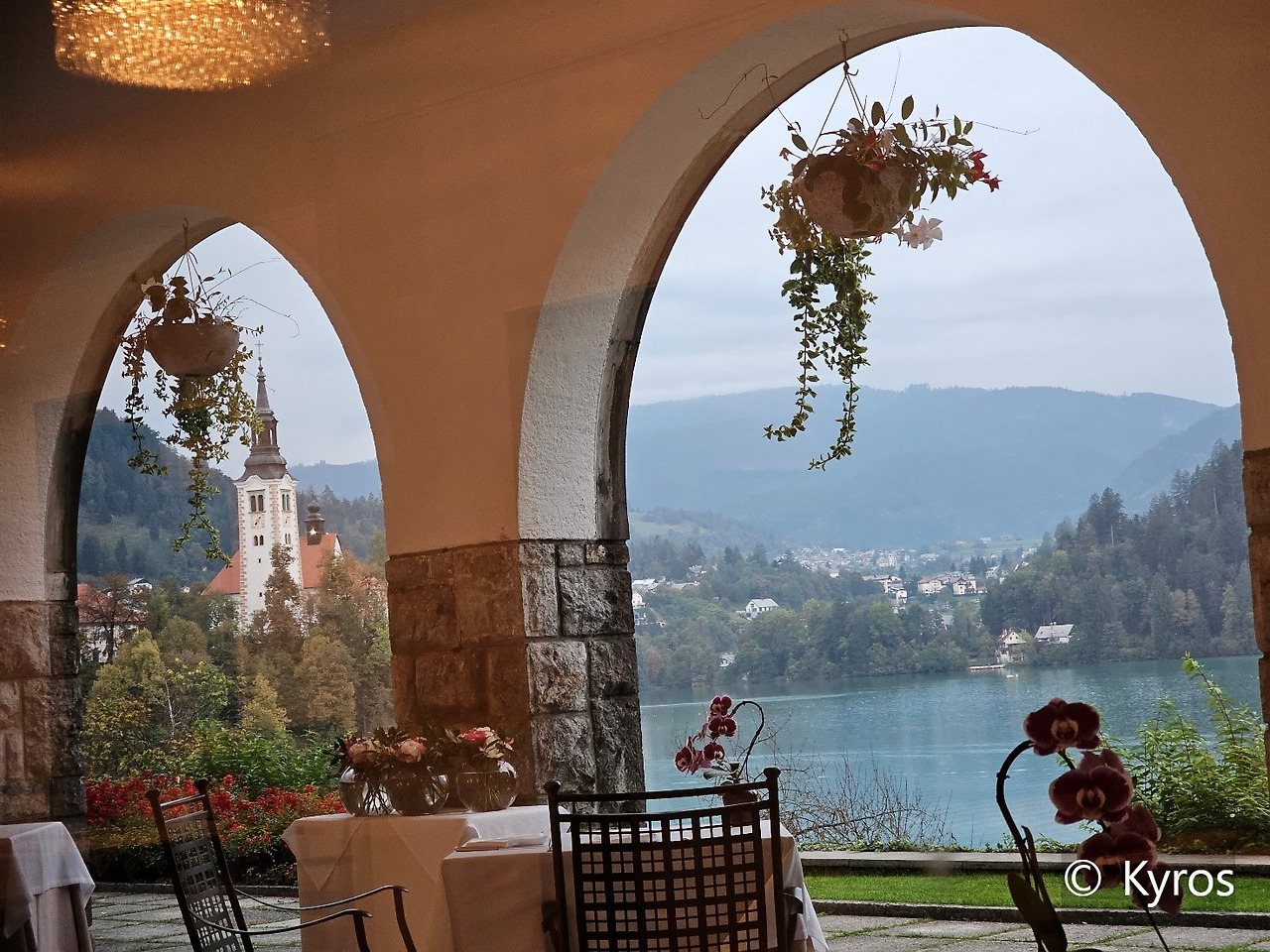 ▲   호델 조식을 위한 식당 전경  © Kyros.jpg