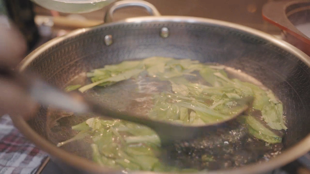 Still 2024-12-06 234143_1.112.1.jpg