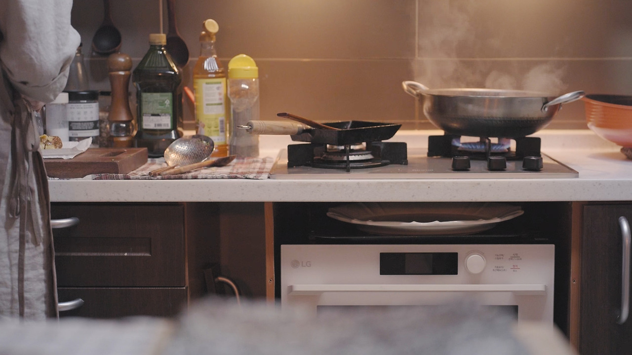 Still 2024-12-06 234143_1.156.1.jpg