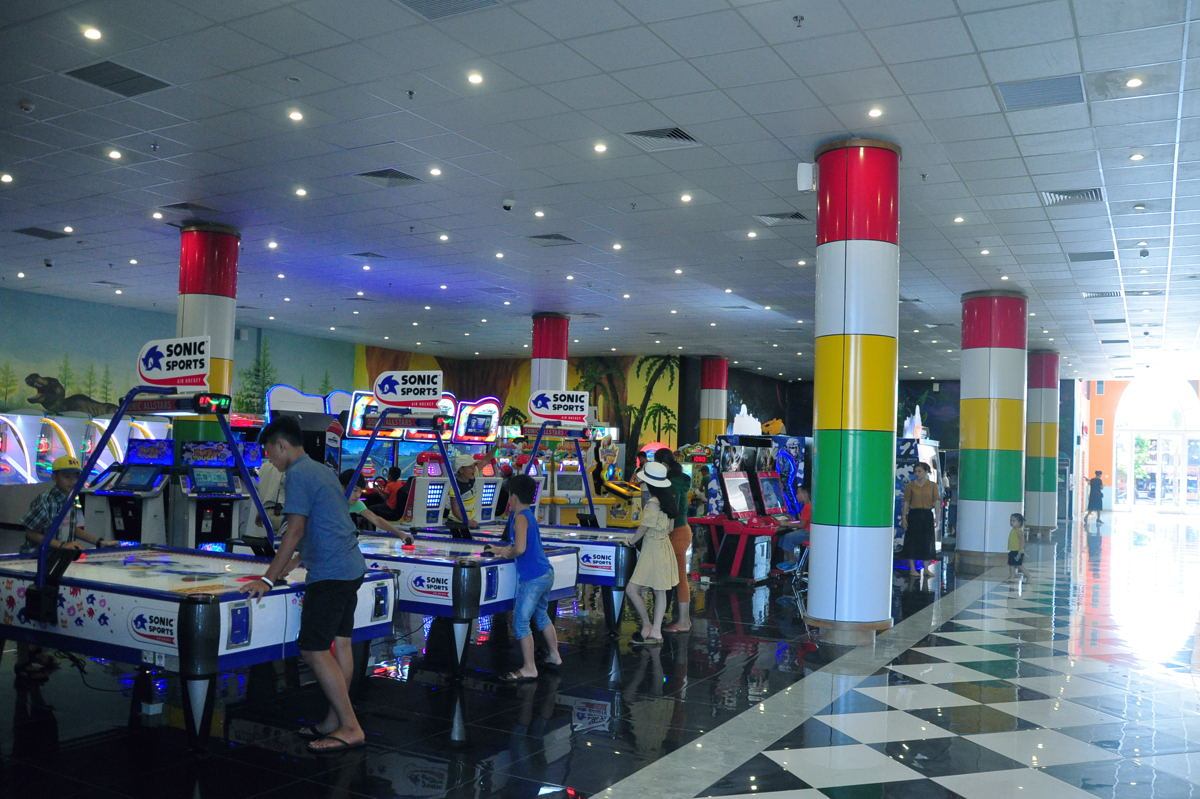 tro-choi-trong-nha-tai-vinpearl-land-nam-hoi-an.jpg