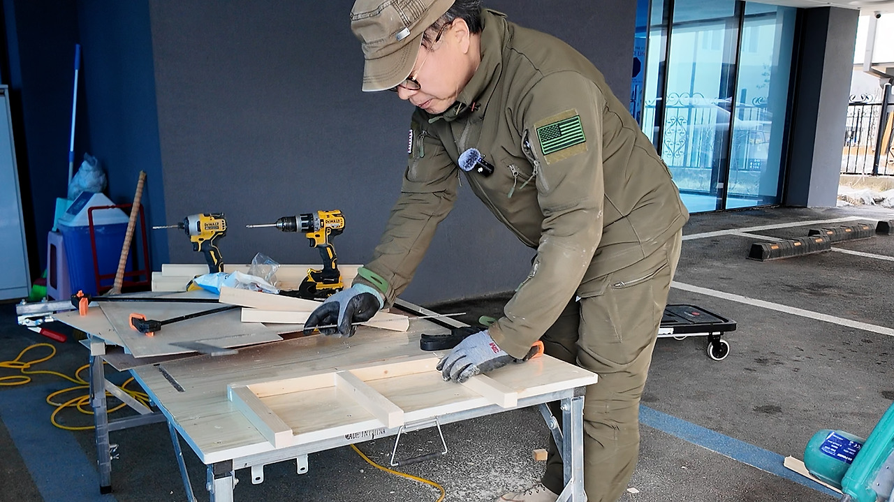 240209_1346.00_07_00_14.스틸 009.jpg