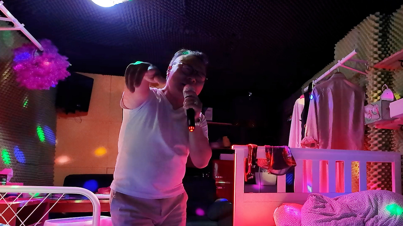 DJI_20100626222043_0010_D.00_14_21_09.스틸 003.jpg