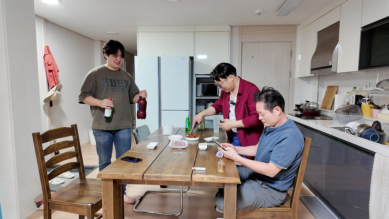 DJI_20251008204328_0007_D.00_17_08_19.스틸 016.jpg