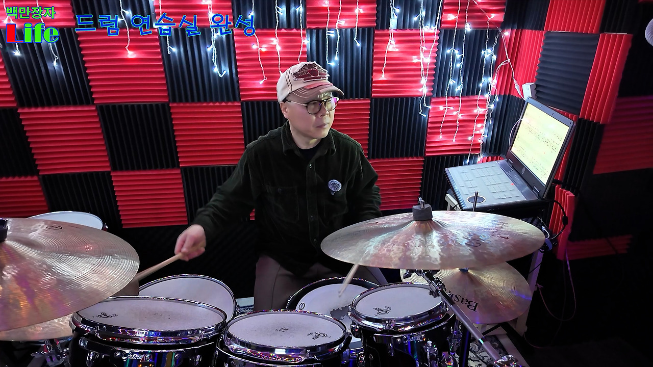 백만장자240114-1층창고청소.01_48_55_00.스틸 001.jpg