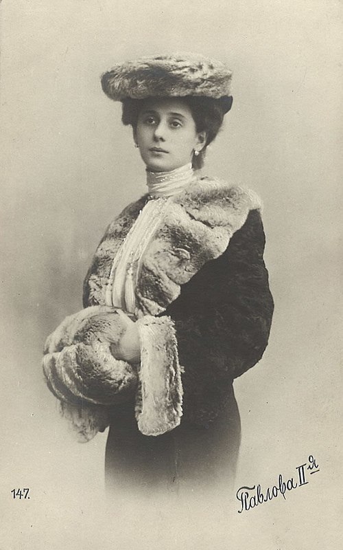 Anna_pavlova_-c._1905.jpg