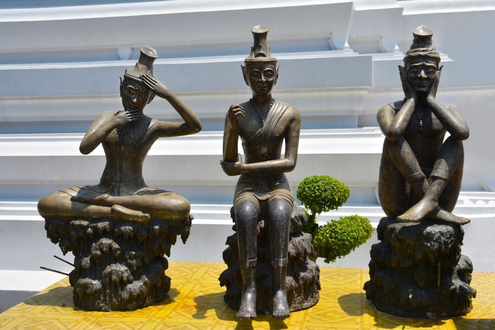 outdoor-monument-asian-statue-relax-balance-626296-pxhere.com.jpg
