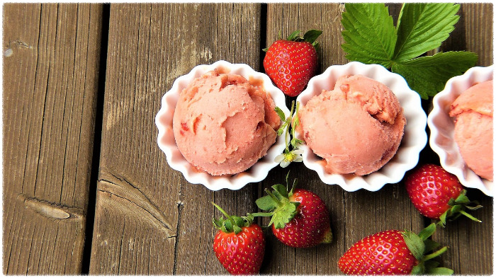 strawberry-ice-cream-2239377_1280.jpg