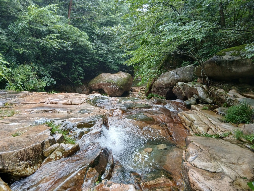 계곡물2.jpg