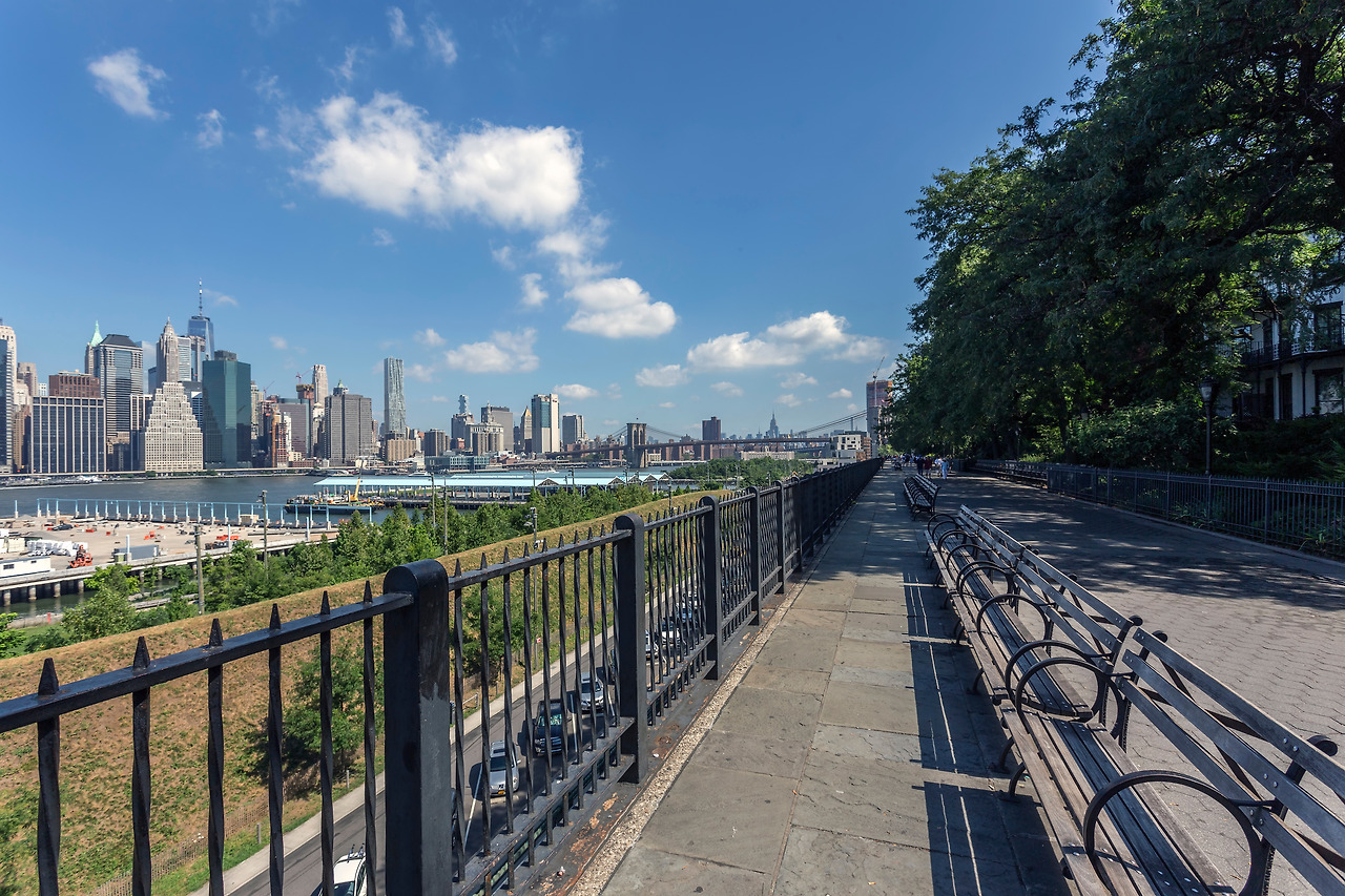 Brooklyn_Heights_Promenade_NY1.jpg