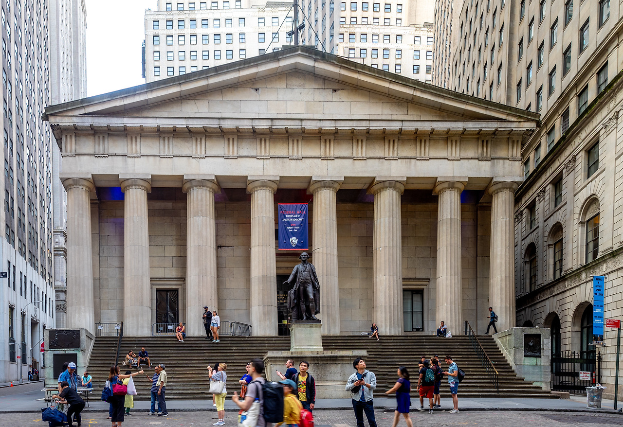 Federal_Hall_(48126566178).jpg