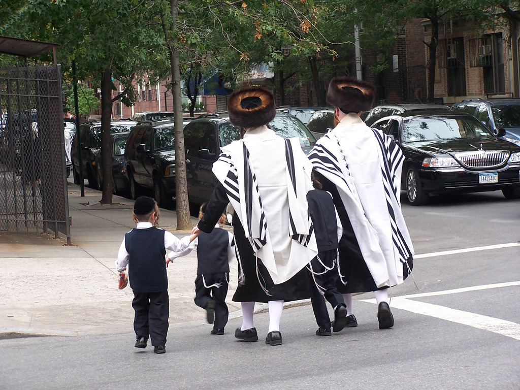 Jueus_ultraortodoxes_satmar_a_brooklyn.jpg