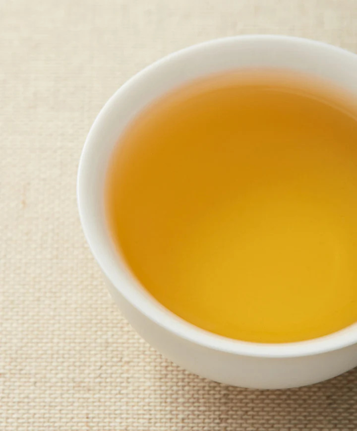 동방미인차 우롱차.jpg