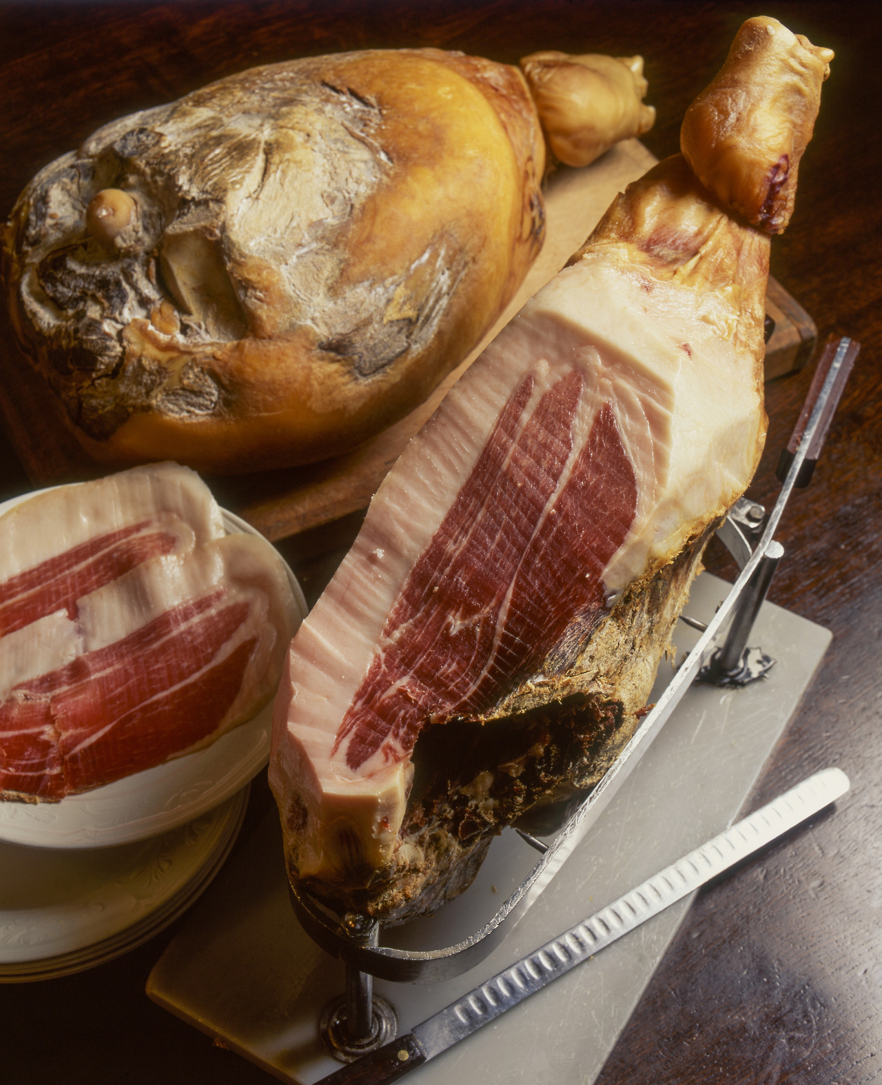 더모먼트 샤퀴테리.jpg