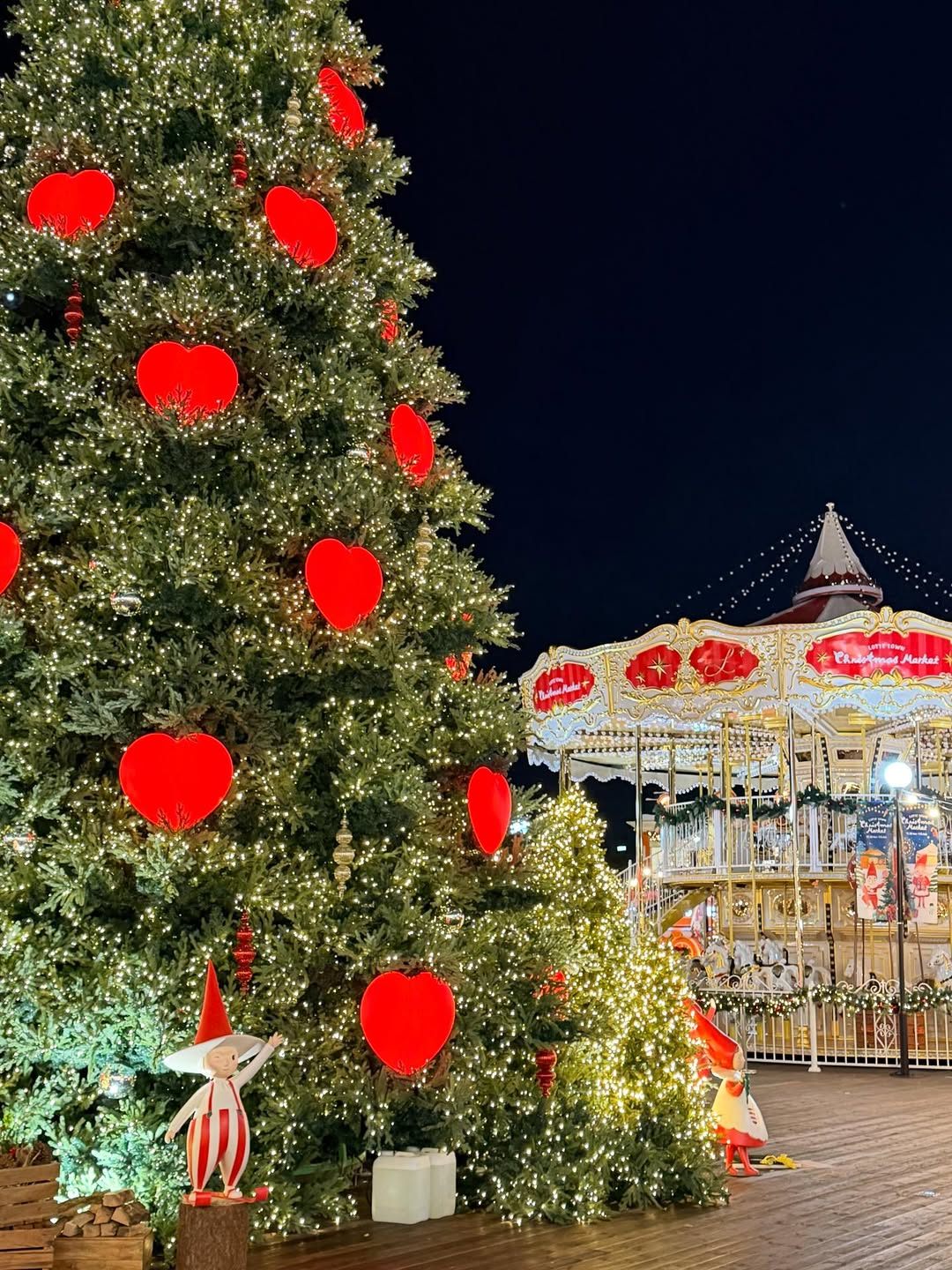 � ANNIV × Lotte World Tower Christmas Market2025. 11. 20 – 2026. 01. 04애니브는 올해2025 잠실 롯데월드타워 크리.jpg