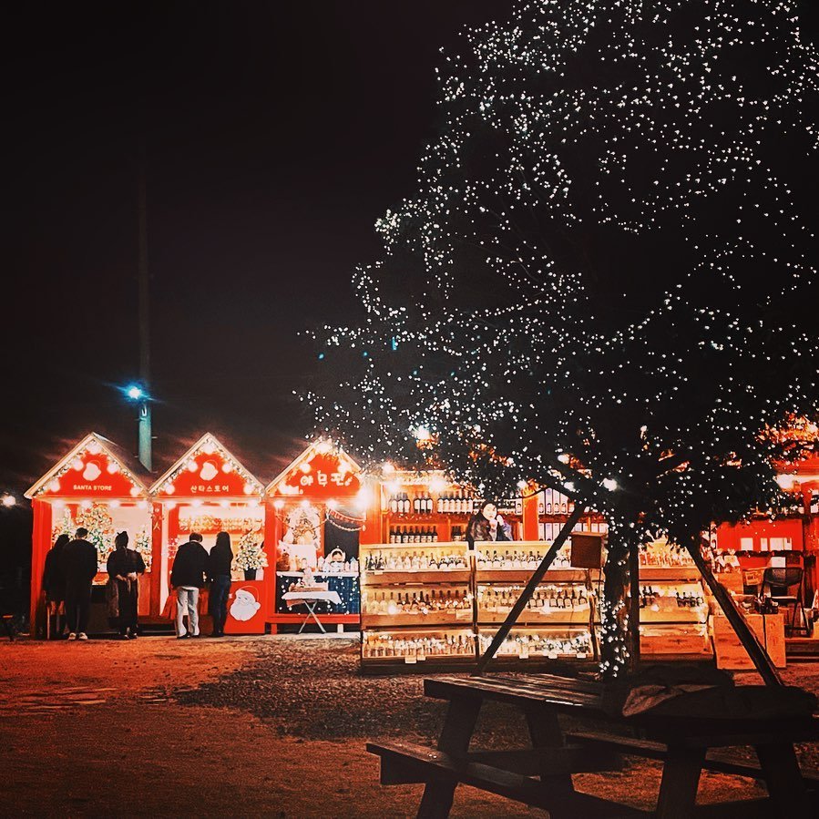 ❤️이 사진은 크리스마스 박물관 요정이 찍은 사진으로 저작권을 공유합니다. 누구나 사용 가능하시며 출처를 남겨 주시면 됩니다. 감사합니다. 메리크리스마스~오호호호���.jpg