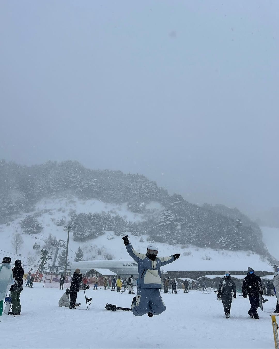 눈이 (너무 많이) 올까요 ❄️.jpg