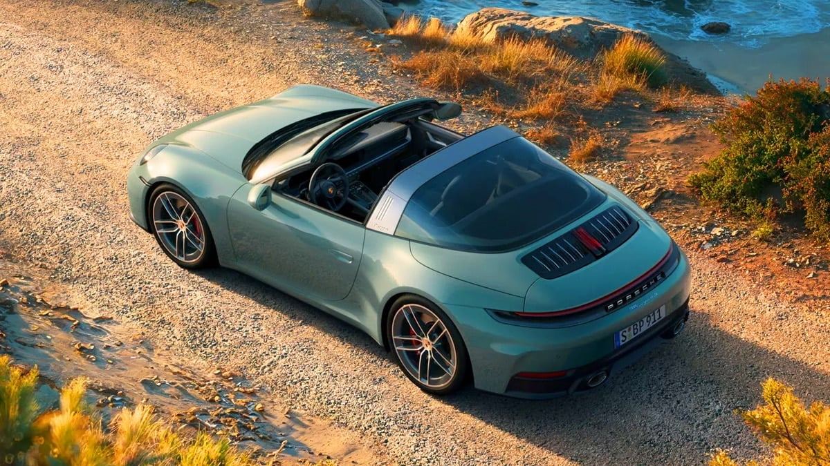Porsche-unveils-three-new-911-4S-models-4.jpg