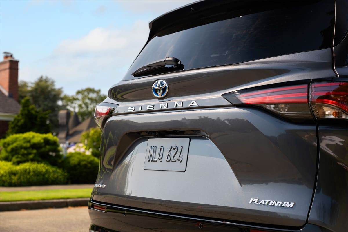 Toyota-2025-Sienna-4.jpg