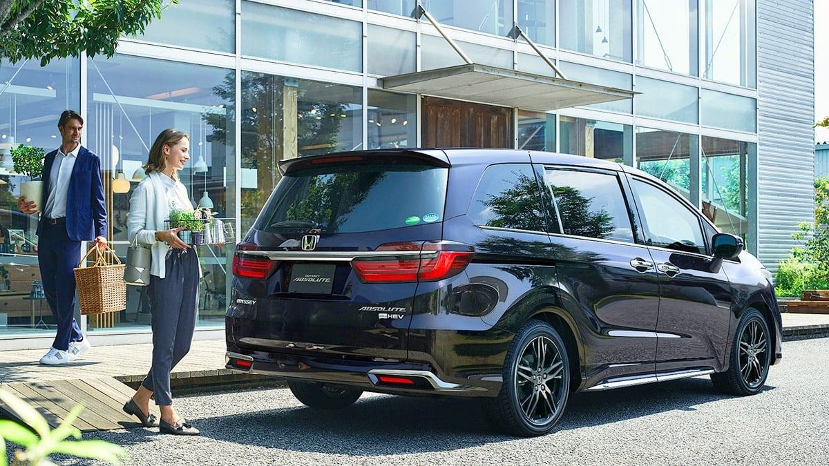 honda-odyssey-hybrid-vs-carnival-efficiency-3-1.jpg