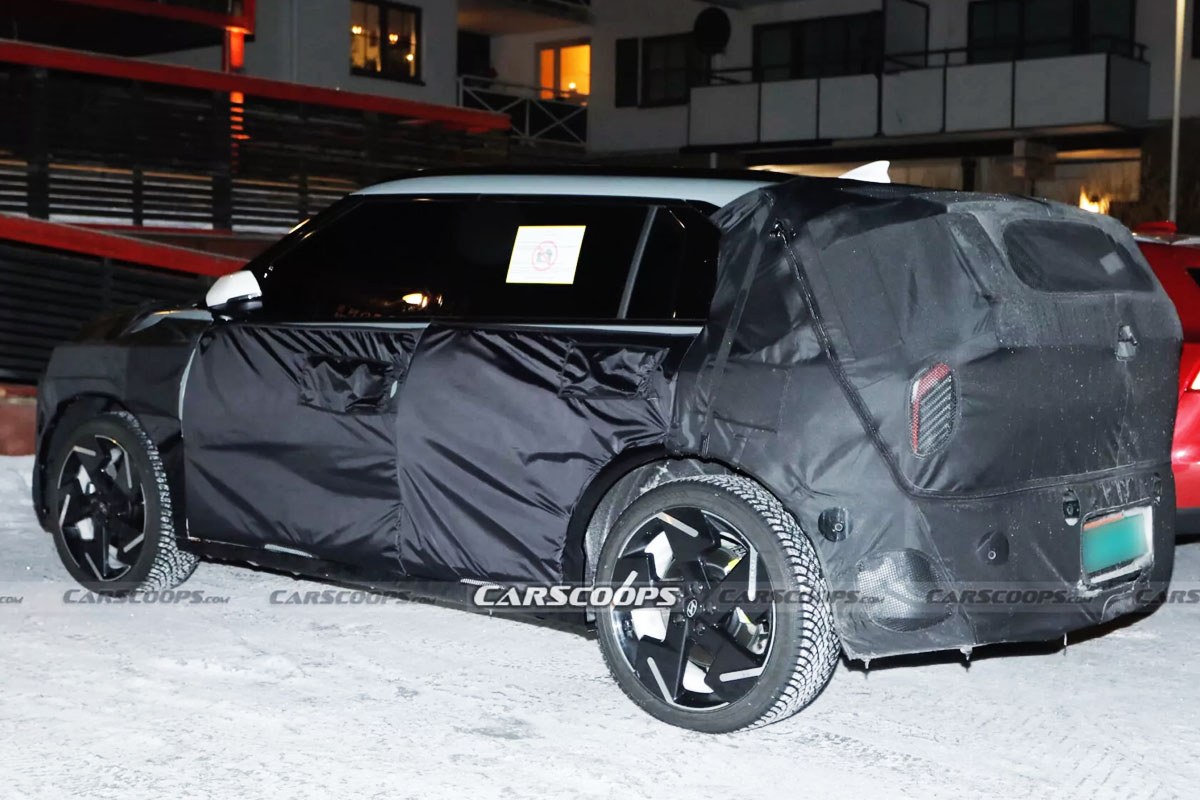 Kia EV3 GT spy shots2.jpg