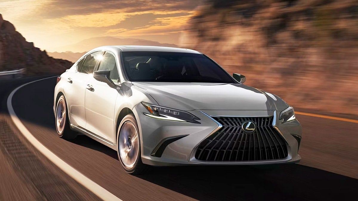 Lexus-ES-300h-Hybrid-Market-Popularity-3.jpg