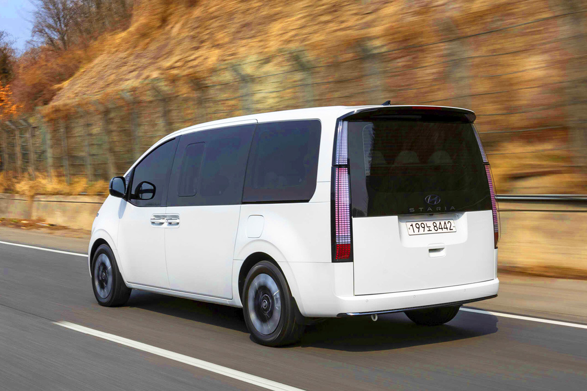 Hyundai-Staria-is-a-trendy-family-car-3.jpg