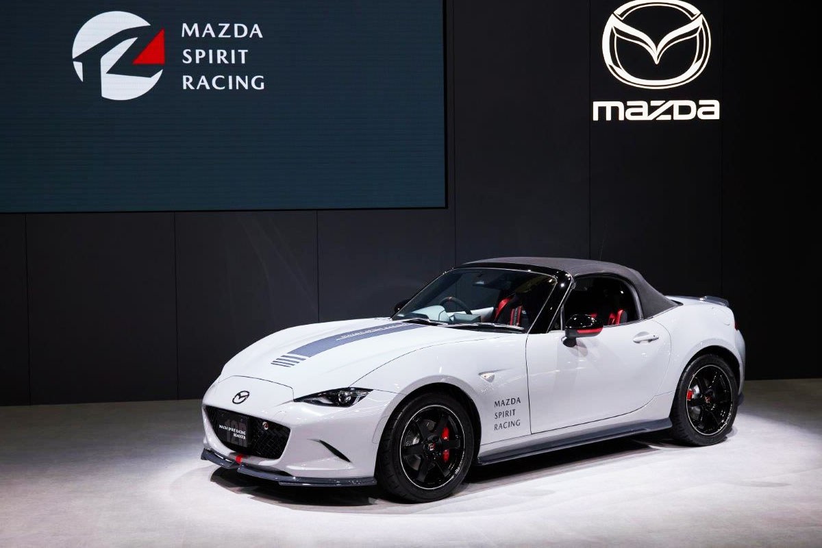 Mazda MX-5 Spirit Racing1.jpg