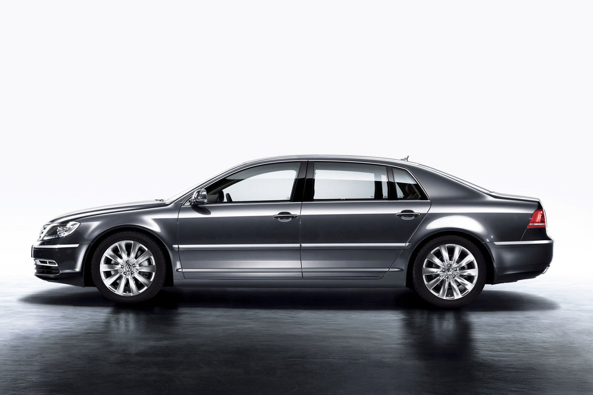 Volkswagen-Phaeton-officially-returns-2-1.jpg
