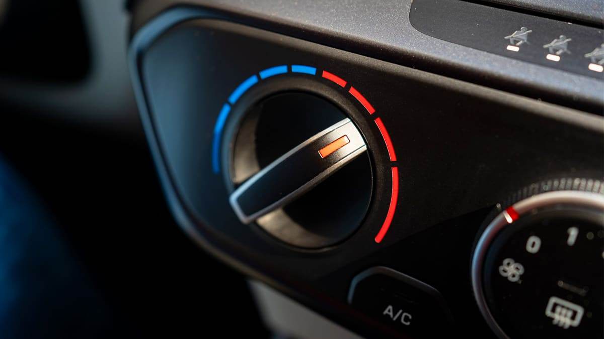 How-to-Deal-with-an-Overheating-Car-Engine-4.jpg