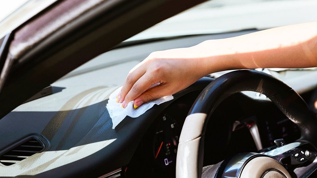 why-regular-wet-wipes-damage-car-interior-paint-2.jpg