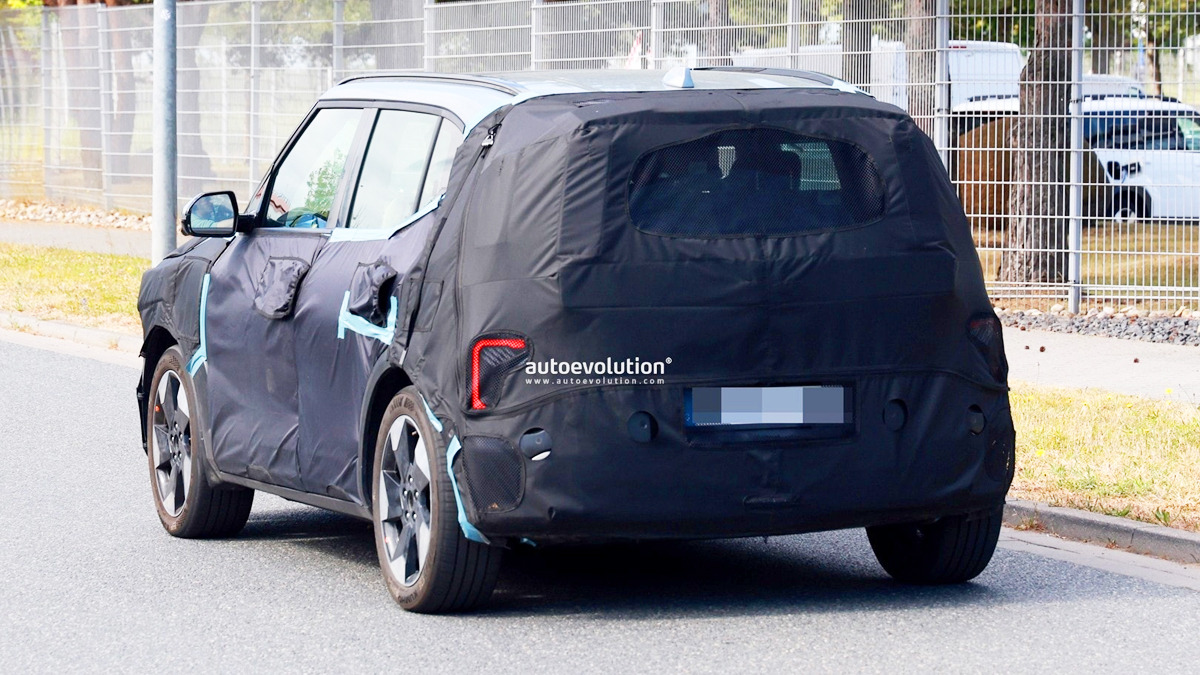 Kia-EV2-production-design-revealed-3.jpg