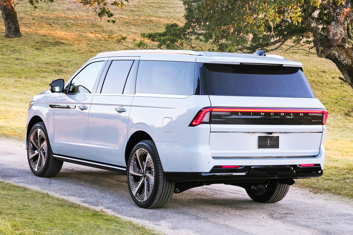 Luxury-SUV-Lincoln-Navigator-2.jpg