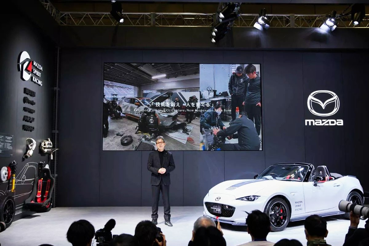 Mazda MX-5 Spirit Racing8.jpg