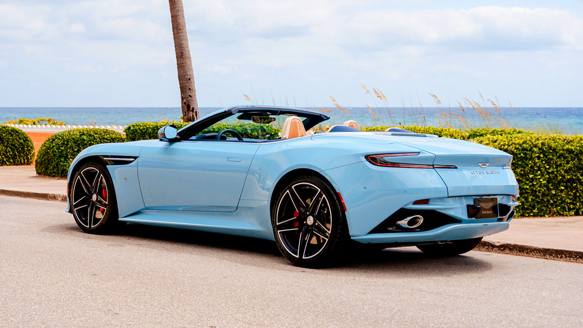 Aston-Martin-DB12-Volante-Palm-Beach-Edition-4.jpg