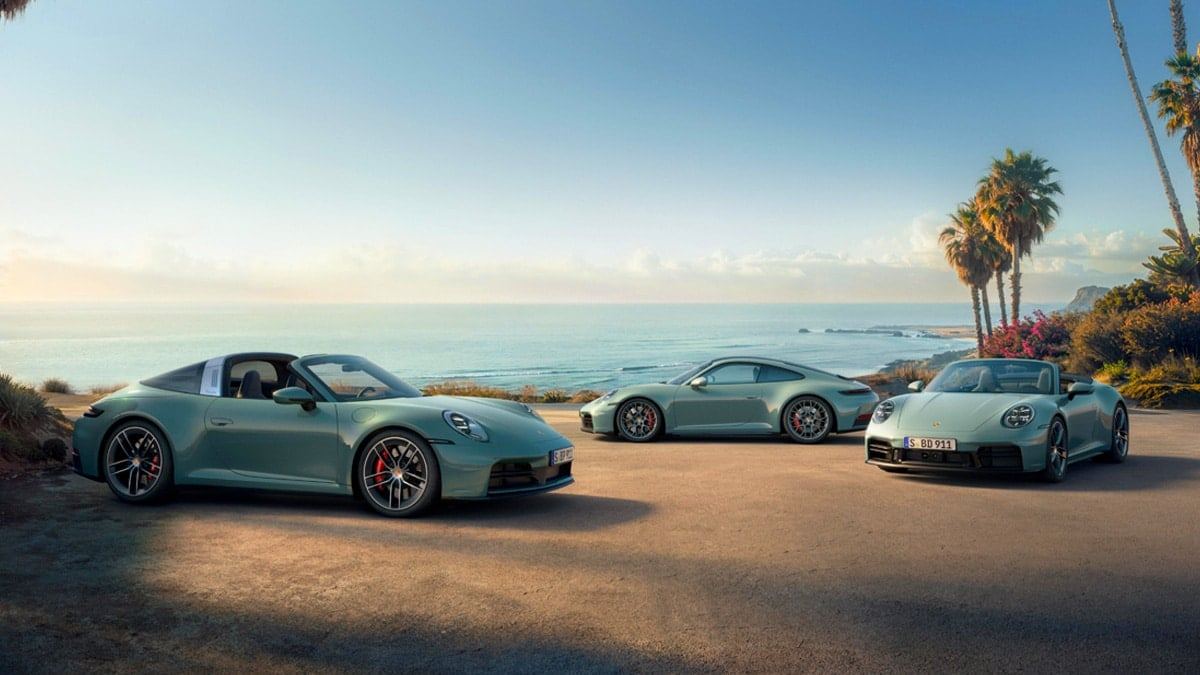 Porsche-unveils-three-new-911-4S-models-3.jpg