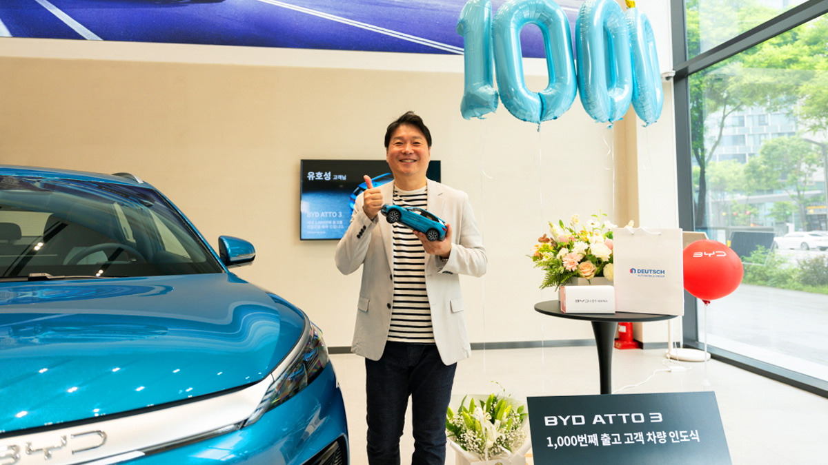BYD-Korea-ATTO-3-1000th-Customer-Delivery-1.jpg