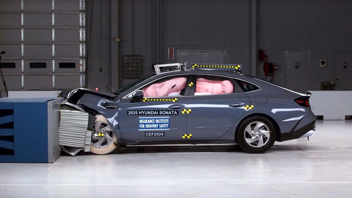 HMG-IIHS-Crash-Ratings-1-for-2-Years-in-a-Row-4.jpg