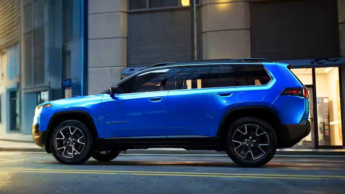 The-new-Jeep-Cherokee-has-finally-arrived-2.jpg