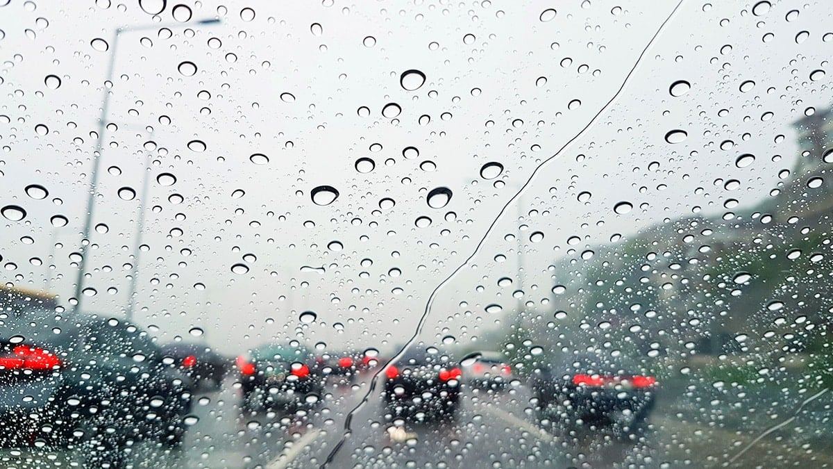rainy-day-safe-driving-guide-korea-hydroplaning-2.jpg