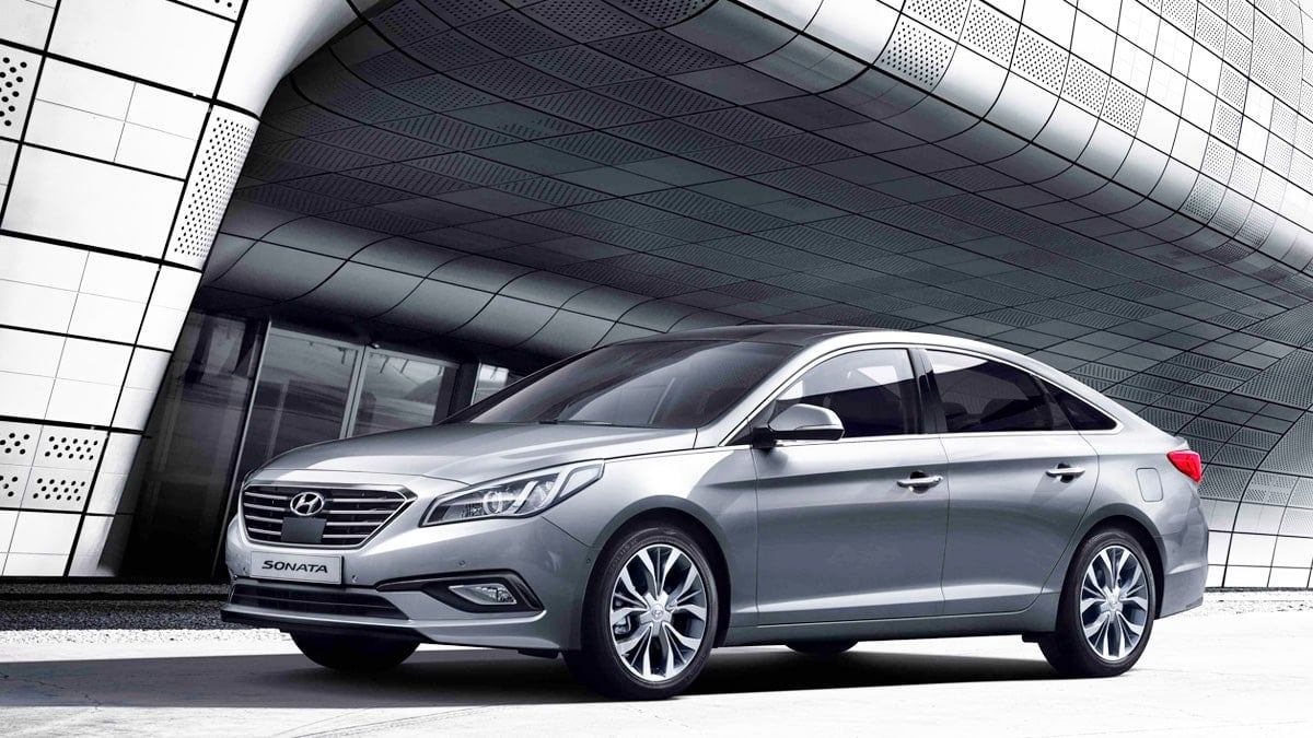 hyundai-lf-sonata-used-car-guide-family-sedan-value-1.jpg