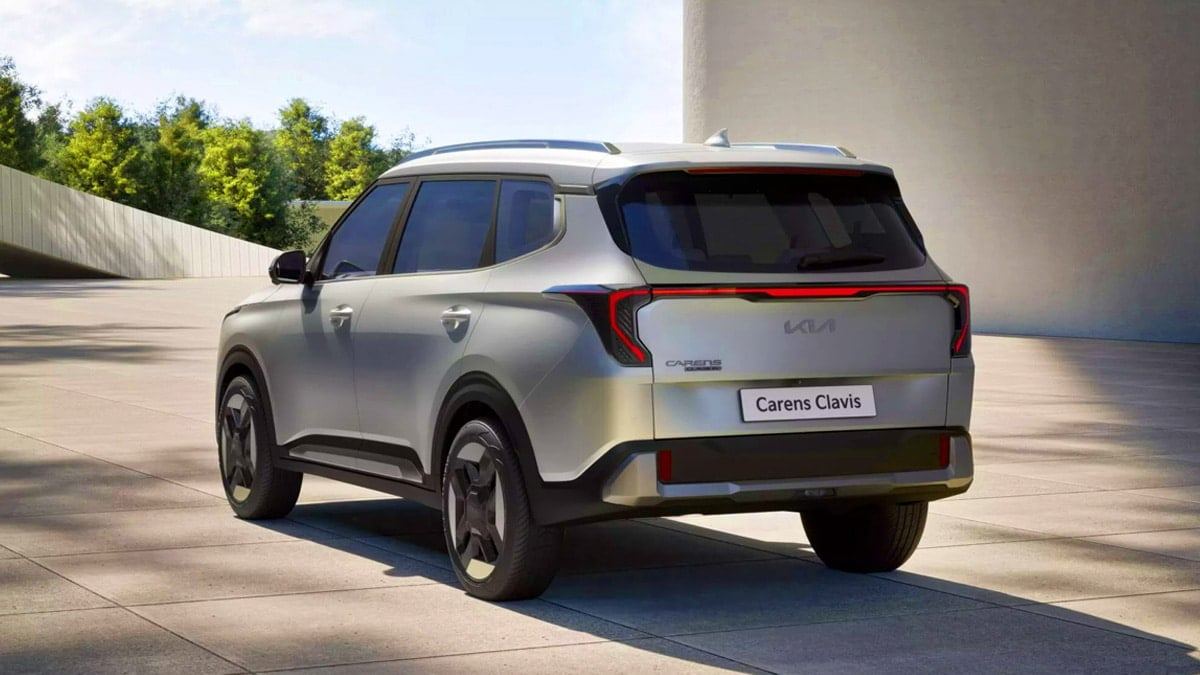 Kia-Carens-Clavis-EV-unveiled-4.jpg